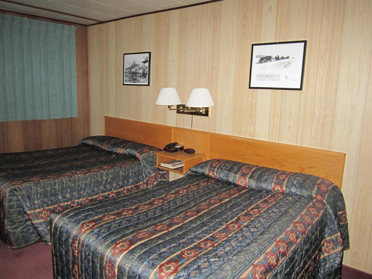 Airport Chalet Вайтгорс Екстер'єр фото