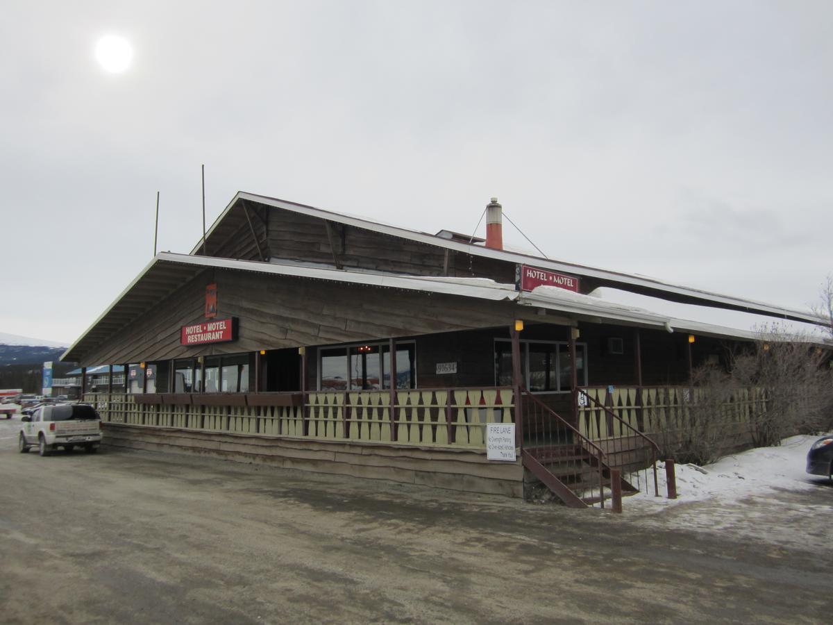 Готель Airport Chalet Вайтгорс Екстер'єр фото