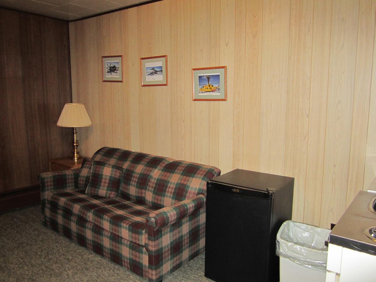 Airport Chalet Вайтгорс Екстер'єр фото