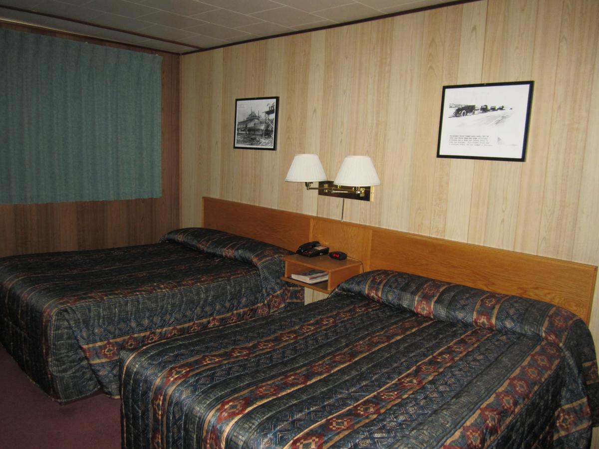 Airport Chalet Вайтгорс Екстер'єр фото